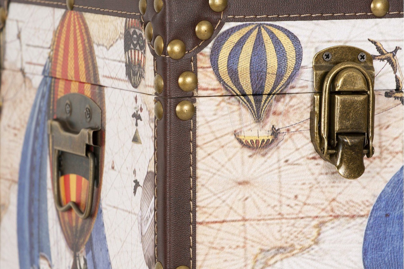 Baul madera polipiel motivo globo vintage