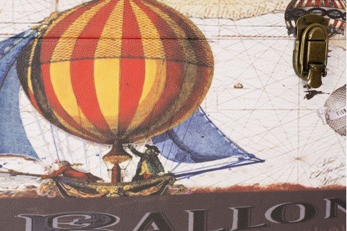 Baul madera polipiel motivo globo vintage